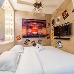 Studio proche tour Eiffel - paris 15 -2P