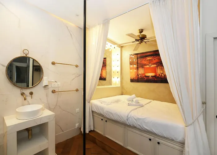 Studio Proche Tour Eiffel - Paris 15 -2P